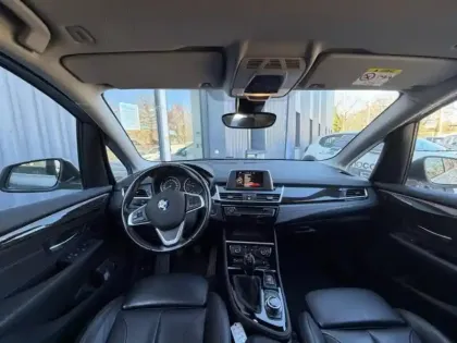 Photo 22 BMW Serie 2 ActiveTourer 218i 136ch Luxury Edition Hello Future + Sièges chauffants