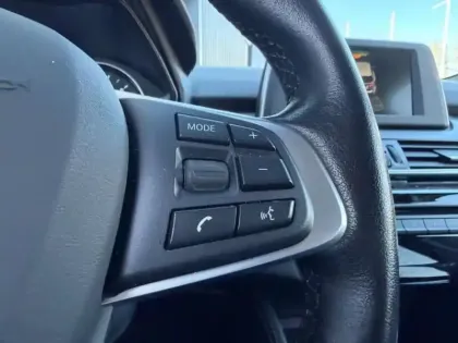 Photo 10 BMW Serie 2 ActiveTourer 218i 136ch Luxury Edition Hello Future + Sièges chauffants