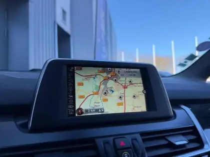 Photo 14 BMW Serie 2 ActiveTourer 218i 136ch Luxury Edition Hello Future + Sièges chauffants