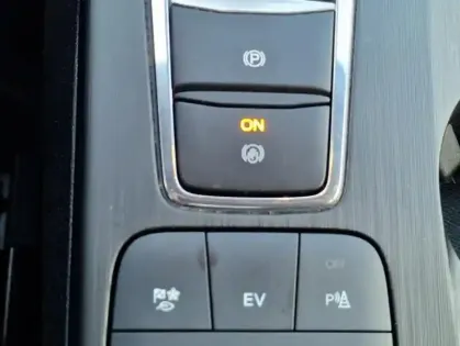 Photo 24 Ford Kuga III 2.5 Dur 225 hybrid PHEV Pshift ST-Line X