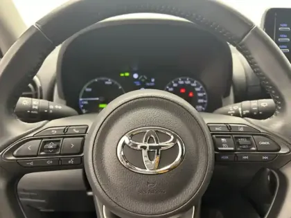 Photo 13 Toyota Yaris Hybride 116h Dynamic