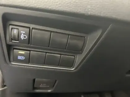 Photo 12 Toyota Yaris Hybride 116h Dynamic