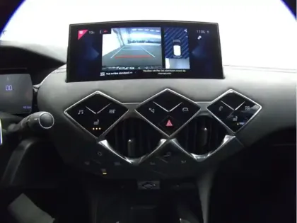 Photo 14 DS DS 3 Gén. I Ph1 NG Louvre 5