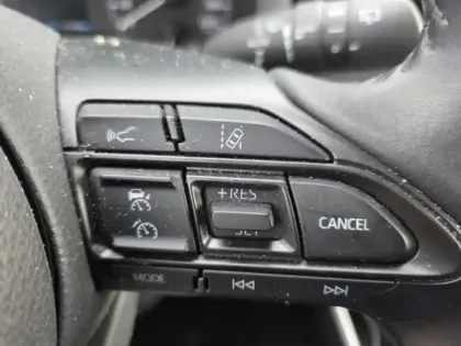 Photo 17 Toyota Yaris Hybride 116h Dynamic