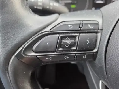 Photo 16 Toyota Yaris Hybride 116h Dynamic