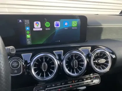 Photo 14 Mercedes Classe A 200 d AMG Line