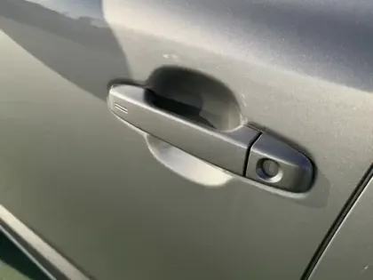 Photo 21 Toyota C-HR 2.0 Hybride 184 Graphic