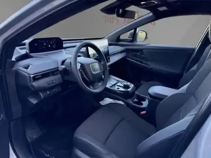 Photo 12 Toyota C-HR Design Grande Autonomie 77 kWh 224ch +