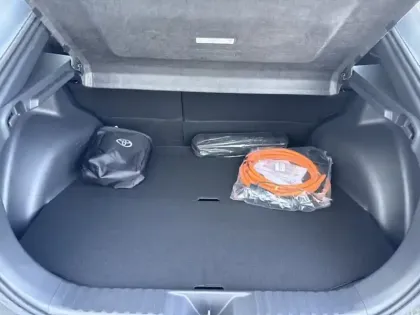 Photo 9 Toyota C-HR Design Grande Autonomie 77 kWh 224ch +