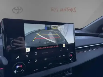 Photo 13 Toyota C-HR Design Grande Autonomie 77 kWh 224ch +