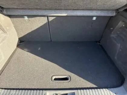 Photo 9 Renault Captur SL Rive Gauche E-Tech full hybrid 145