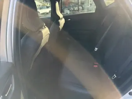 Photo 19 Renault Captur SL Rive Gauche E-Tech full hybrid 145