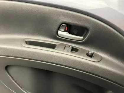 Photo 11 Toyota Aygo 1.0 S-CVT 72 Design