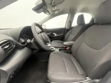 Photo 18 Toyota Yaris Hybride 116h Dynamic