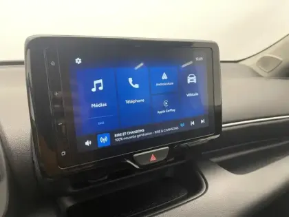 Photo 8 Toyota Yaris Hybride 116h Dynamic