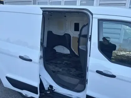 Photo 8 Ford Transit Connect Fourgonnette L1 1.5 EcoBlue 100ch Trend