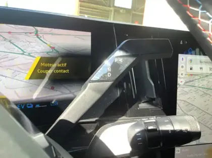 Photo 21 Renault Austral E-Tech full hybrid 200 GSR2 Techno esprit Alpine