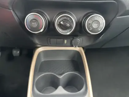 Photo 36 Toyota Aygo 1.0 VVT-i 72 Design