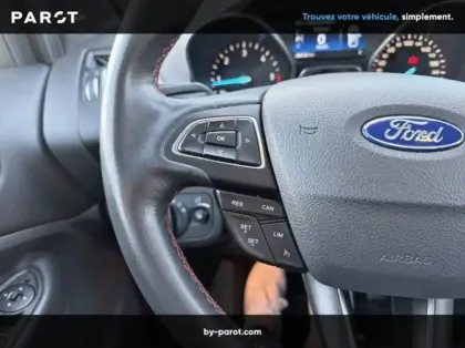 Photo 16 Ford Kuga 2.0 TDCi 150ch Stop&Start ST-Line 4x2