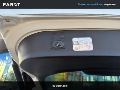 Photo 17 Ford Kuga 2.0 TDCi 150ch Stop&Start ST-Line 4x2