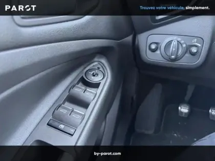 Photo 5 Ford Kuga 2.0 TDCi 150ch Stop&Start ST-Line 4x2