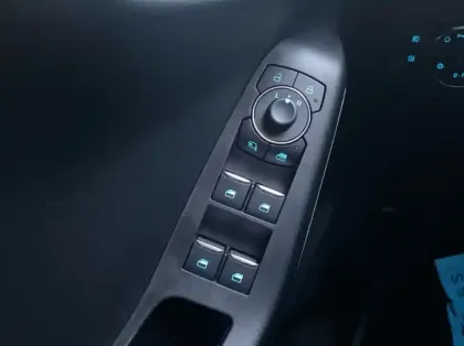 Photo 5 Ford Puma 1.0 Flexifuel 125ch S&S mHEV ST-Line