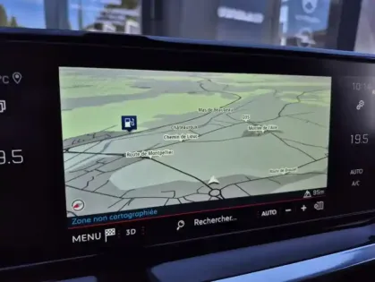 Photo 10 Peugeot 2008 Gén. II Ph1 NG Allure Business 5