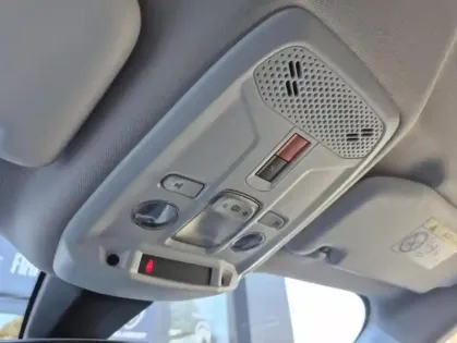 Photo 33 Peugeot 2008 Gén. II Ph1 NG Allure Business 5