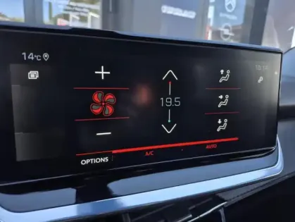 Photo 31 Peugeot 2008 Gén. II Ph1 NG Allure Business 5