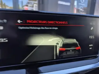 Photo 28 Peugeot 2008 Gén. II Ph1 NG Allure Business 5