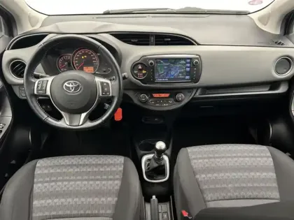 Photo 10 Toyota Yaris 100 VVT-i Dynamic