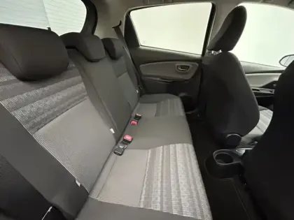 Photo 21 Toyota Yaris 100 VVT-i Dynamic