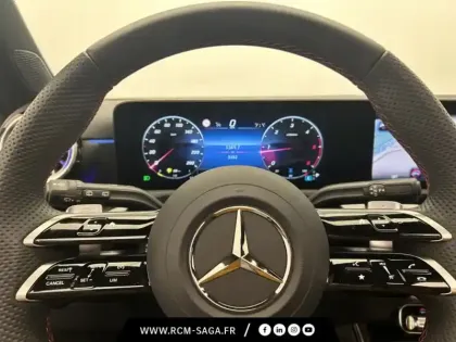 Photo 11 Mercedes Classe A 200 d AMG Line