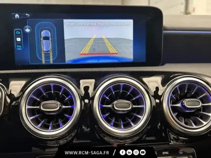 Photo 24 Mercedes Classe A 200 d AMG Line