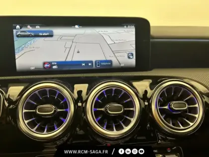 Photo 19 Mercedes Classe A 200 d AMG Line