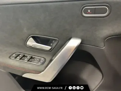 Photo 12 Mercedes Classe A 200 d AMG Line