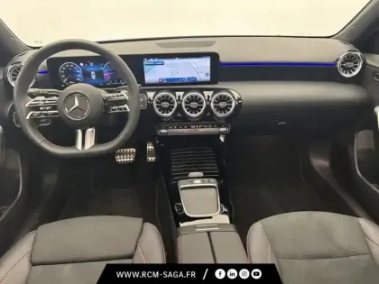 Photo 10 Mercedes Classe A 200 d AMG Line