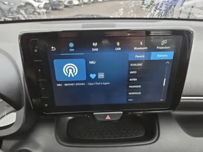 Photo 21 Toyota Yaris Hybride 116h Dynamic