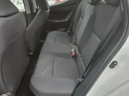 Photo 12 Toyota Yaris Hybride 116h Dynamic