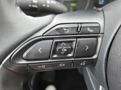 Photo 13 Toyota Yaris Hybride 116h Dynamic