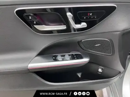 Photo 27 Mercedes Classe C Berline 200 AMG line