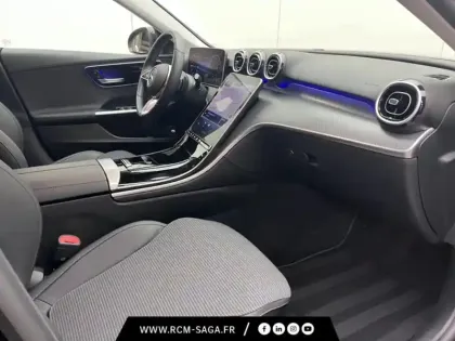 Photo 24 Mercedes Classe C Gén. V (W206) Ph1 Business Line + 4