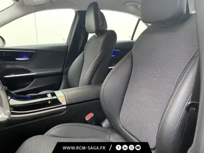 Photo 9 Mercedes Classe C Gén. V (W206) Ph1 Business Line + 4