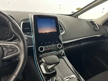 Photo 11 Renault Espace 2.0 Blue dCi 160ch Zen EDC + Pack 7 Places