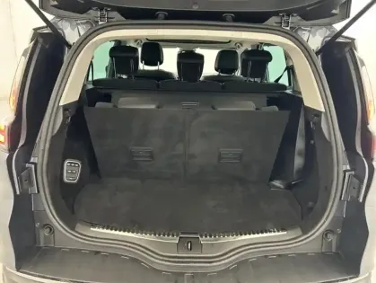 Photo 17 Renault Espace 2.0 Blue dCi 160ch Zen EDC + Pack 7 Places