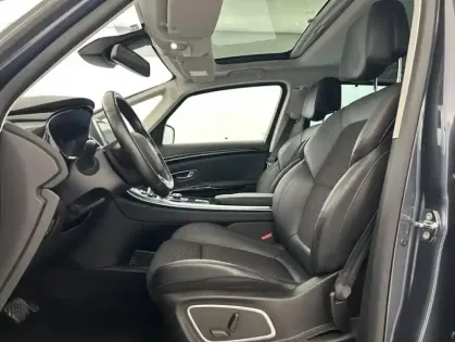 Photo 8 Renault Espace 2.0 Blue dCi 160ch Zen EDC + Pack 7 Places