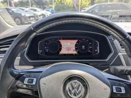 Photo 8 Volkswagen Tiguan Gén. II Ph1 Confortline 5