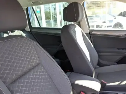 Photo 21 Volkswagen Tiguan Gén. II Ph1 Confortline 5