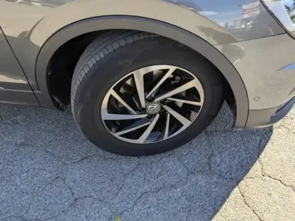 Photo 18 Volkswagen Tiguan Gén. II Ph1 Confortline 5