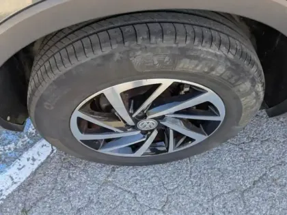 Photo 24 Volkswagen Tiguan Gén. II Ph1 Confortline 5